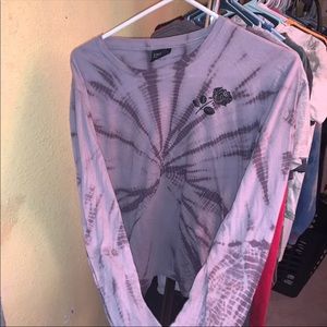 Long sleeve tie dye long sleeve vans top